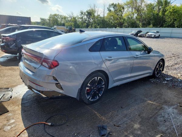 2021 KIA K5