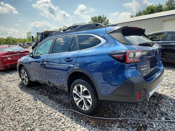 2022 SUBARU OUTBACK Limited