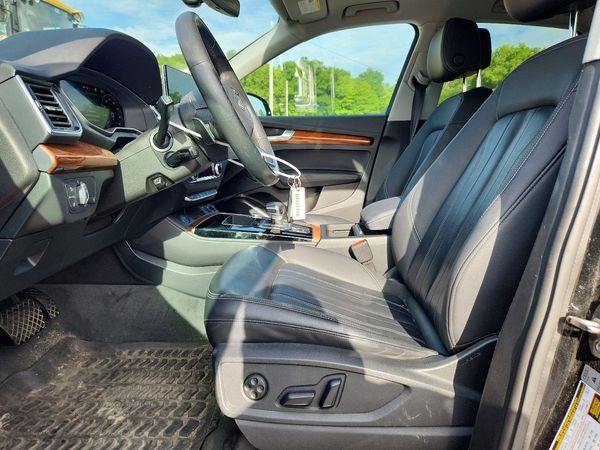 2022 AUDI Q5