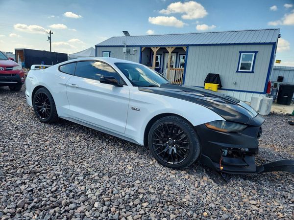 2020 FORD MUSTANG