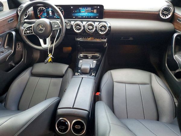 2022 MERCEDES-BENZ A