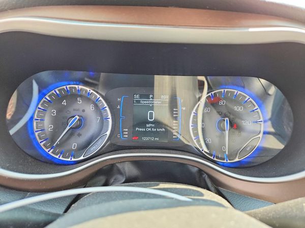 2017 CHRYSLER PACIFICA Touring L