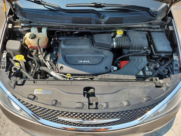 2017 CHRYSLER PACIFICA Touring L