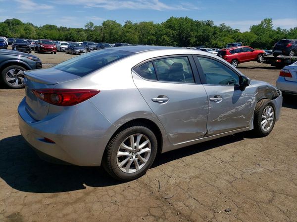 2016 MAZDA 3 Touring/GS