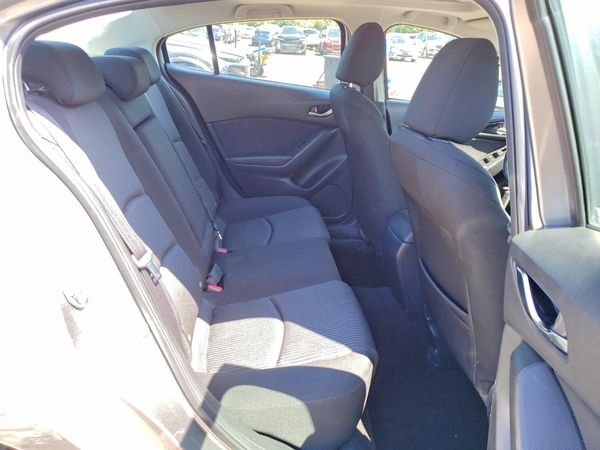 2016 MAZDA 3 Touring/GS