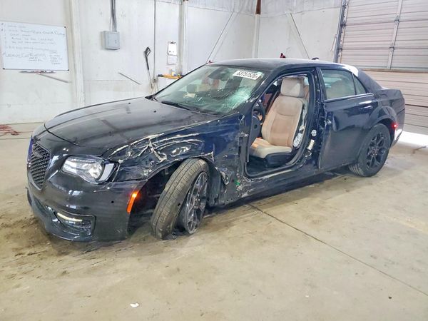 2023 CHRYSLER 300