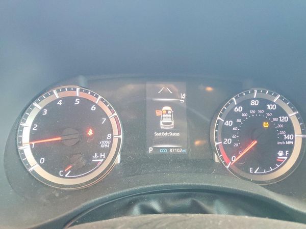 2020 TOYOTA HIGHLANDER LE