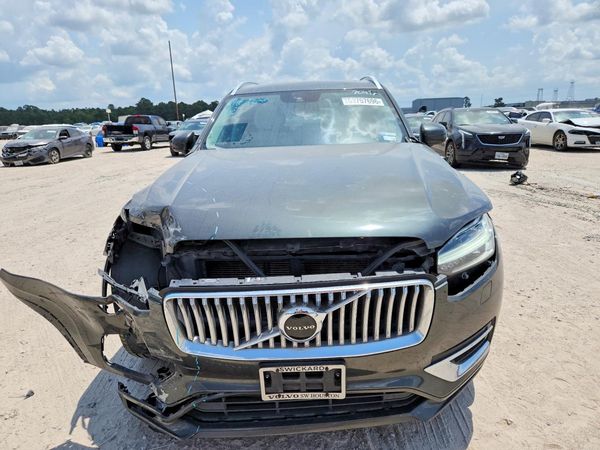 2021 VOLVO XC90 Inscription