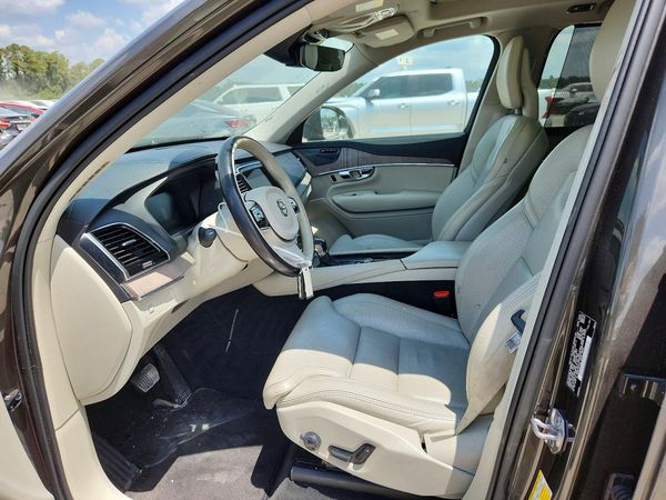 2021 VOLVO XC90 Inscription