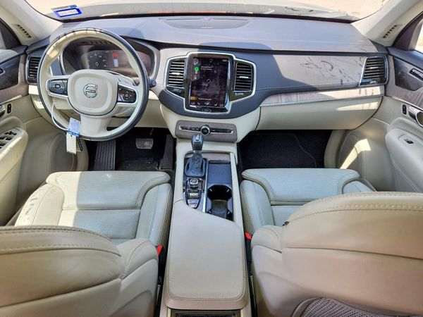 2021 VOLVO XC90 Inscription