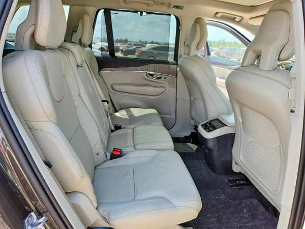 2021 VOLVO XC90 Inscription