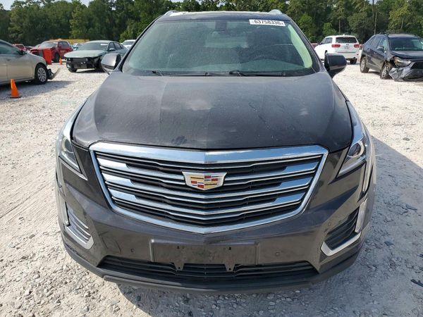 2017 CADILLAC XT5