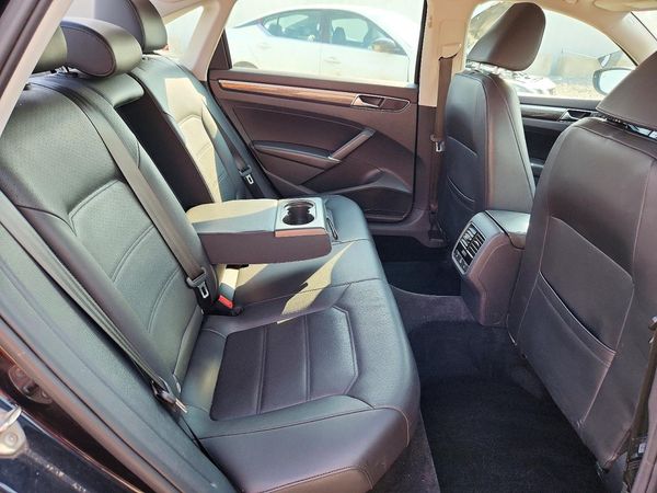 2018 VOLKSWAGEN PASSAT SE, SE w/ Technology
