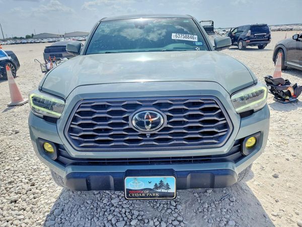 2022 TOYOTA TACOMA SR5