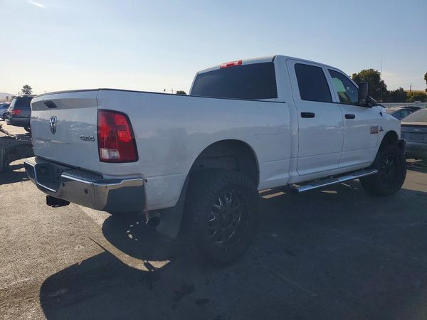 2018 RAM 2500 ST