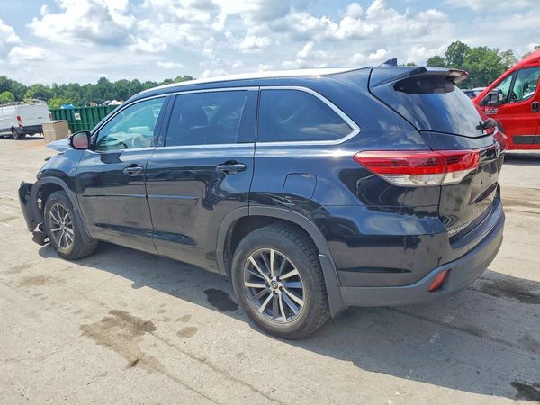 2017 TOYOTA HIGHLANDER