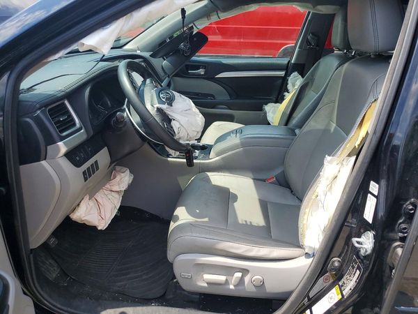 2017 TOYOTA HIGHLANDER