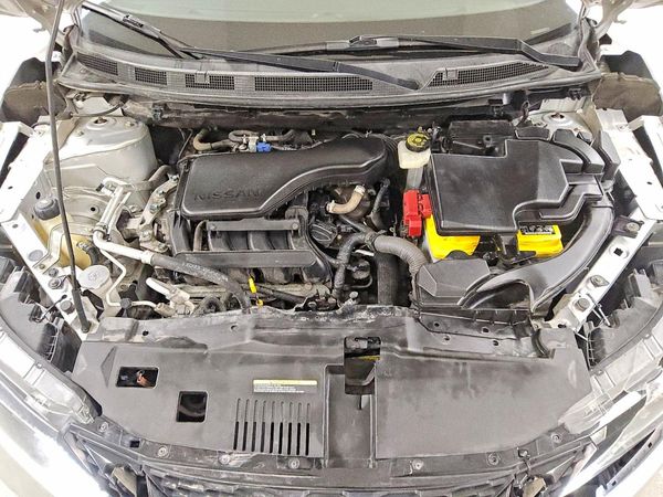 2021 NISSAN ROGUE SPORT SV — Engine bay