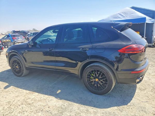 2016 PORSCHE CAYENNE E-Hybrid