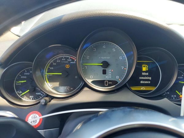 2016 PORSCHE CAYENNE E-Hybrid
