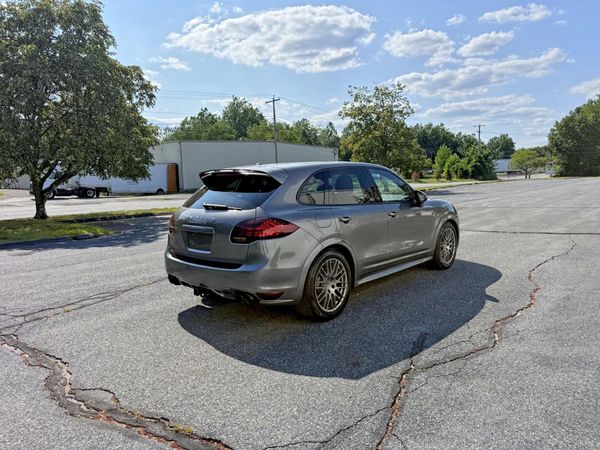 2013 PORSCHE CAYENNE GTS
