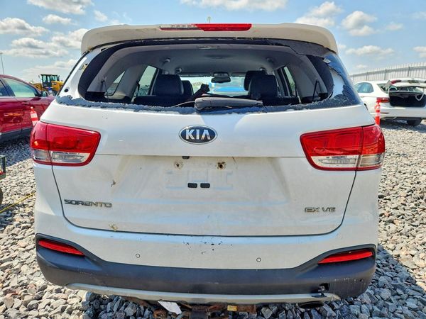 2016 KIA SORENTO