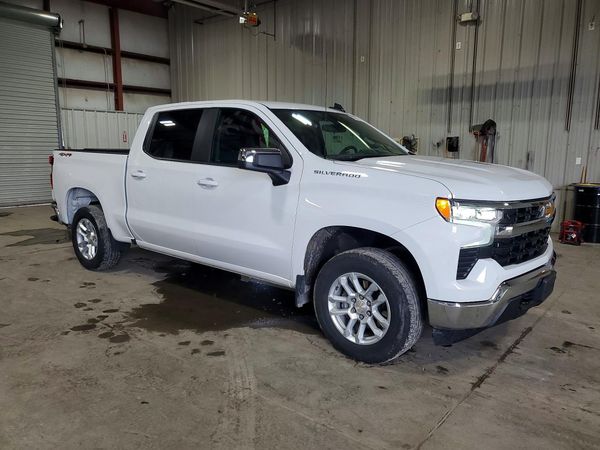 2024 CHEVROLET SILVERADO LT-L — Passenger 3/4