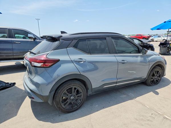 2022 NISSAN KICKS SR