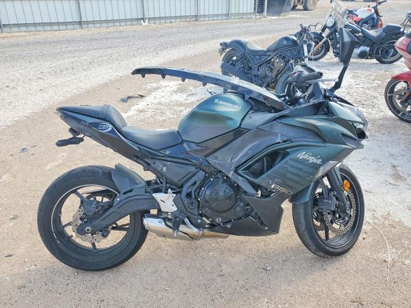 2025 KAWASAKI EX650
