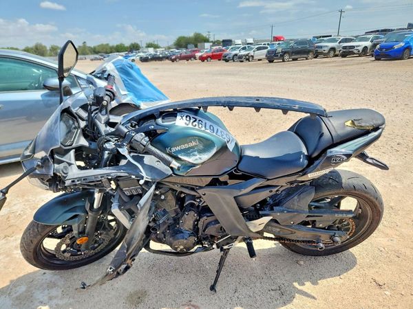 2025 KAWASAKI EX650