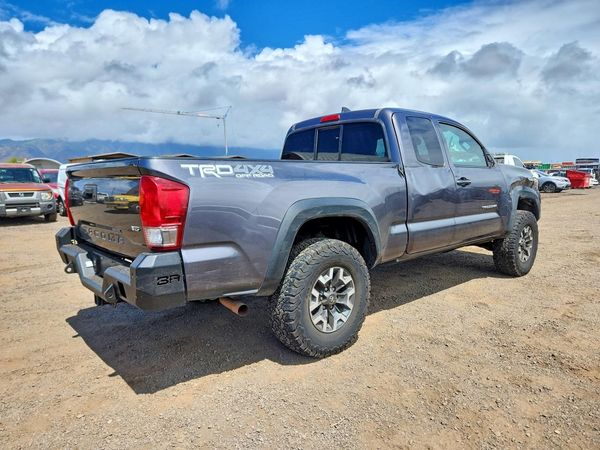 2017 TOYOTA TACOMA