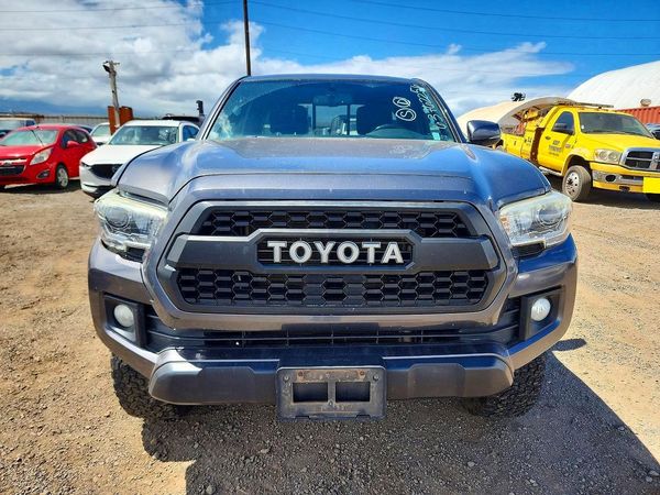 2017 TOYOTA TACOMA