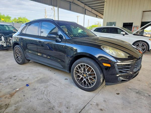2017 PORSCHE MACAN