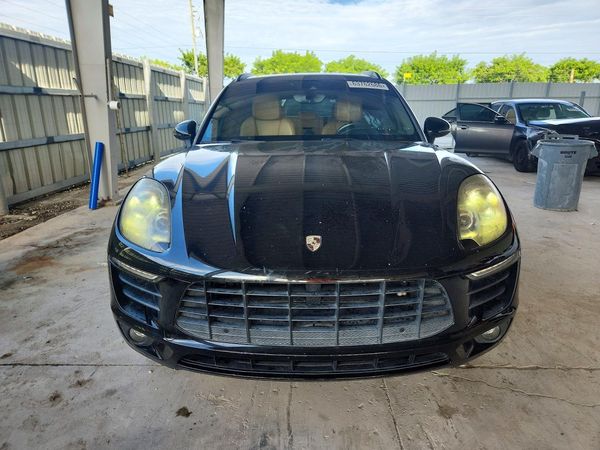 2017 PORSCHE MACAN