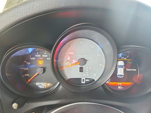 2017 PORSCHE MACAN