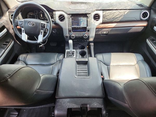 2021 TOYOTA TUNDRA Limited grade