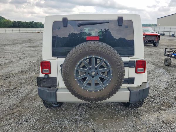 2015 JEEP WRANGLER UNLIMITED SAHARA 4X4