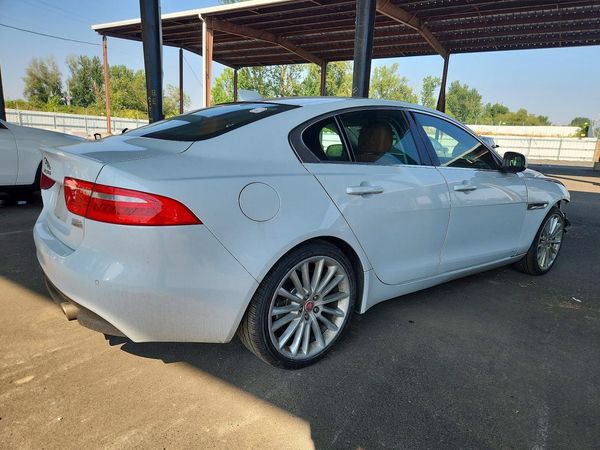 2018 JAGUAR XE Portfolio