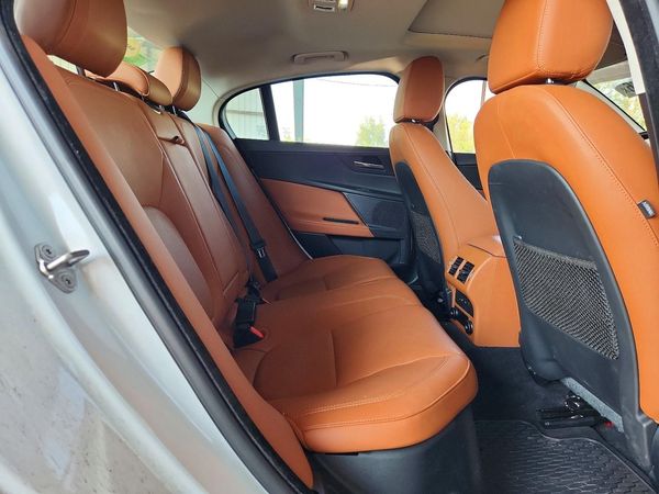 2018 JAGUAR XE Portfolio