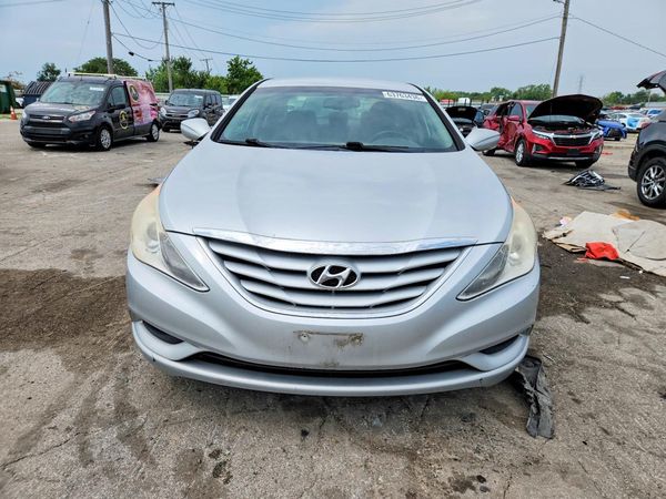 2012 HYUNDAI SONATA Middle-low level