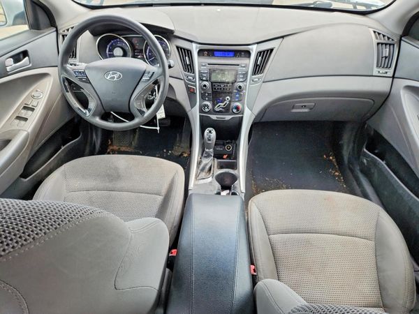 2012 HYUNDAI SONATA Middle-low level