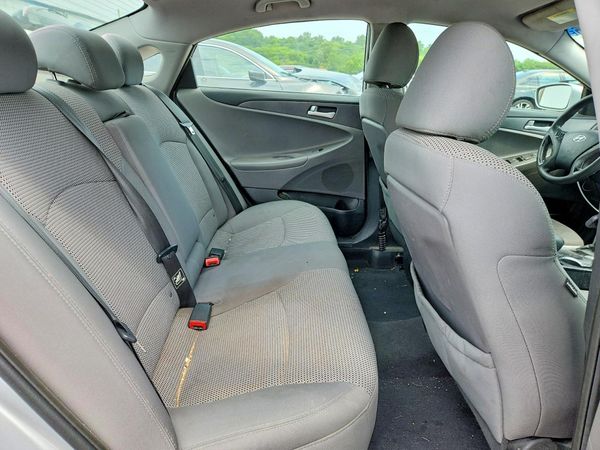2012 HYUNDAI SONATA Middle-low level