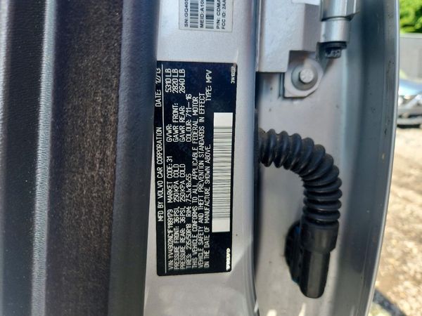 2015 VOLVO XC70 Premier+ (non R design)