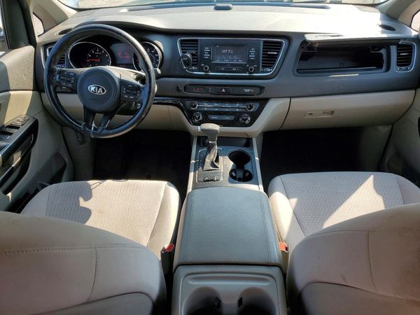 2017 KIA SEDONA
