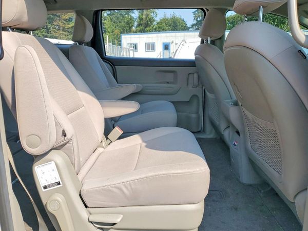 2017 KIA SEDONA