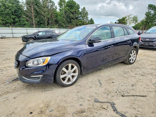 2017 VOLVO V60