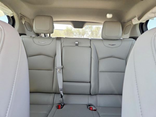 2023 CADILLAC XT4 Luxury