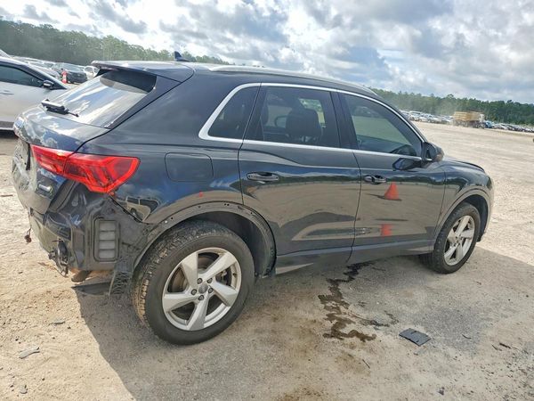 2020 AUDI Q3 quattro Premium