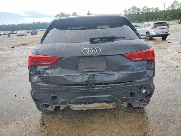 2020 AUDI Q3 quattro Premium
