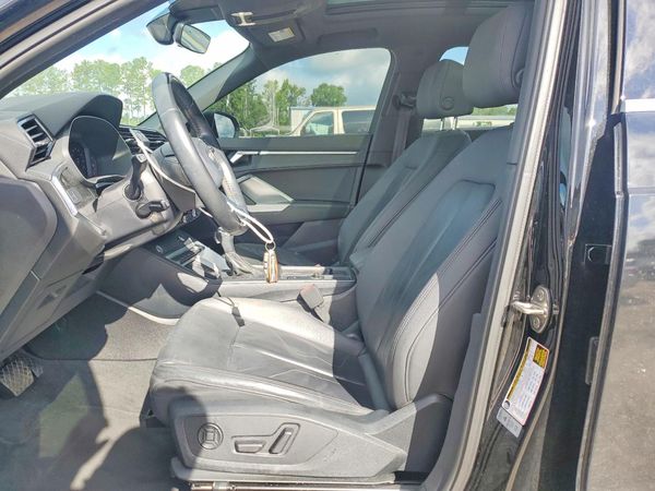 2020 AUDI Q3 quattro Premium